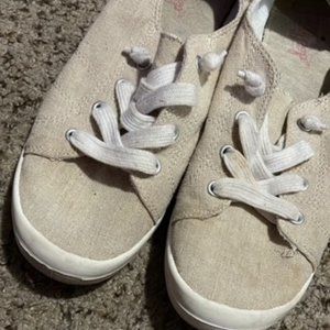 JellyPop Slip Ons Size 8.5 Tan Canvas
